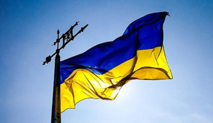 Захід чи Схід: чи змінює Україна свій вектор? Думки депутатів