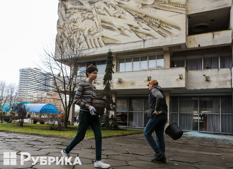 Внаслідок російського обстрілу Києва значно постраждали будівлі Київського нацуніверситету імені Тараса Шевченка 13