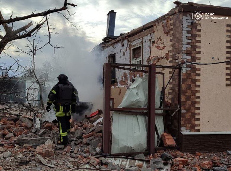 Наслідки авіаудару РФ по Вовчанську