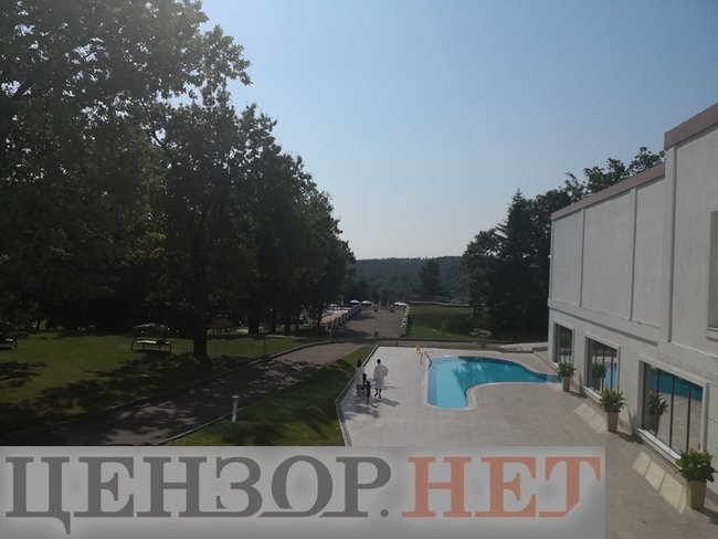 Зе-Трускавец: как слуги народа парламентскому уму-разуму учились 02