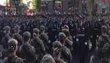 Курсанти Академії МВС на репетиції параду привітали жіночий розрахунок піснею "Червона рута". ВIДЕО
