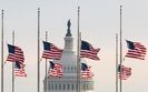 Трамп розпорядився приспустити прапори США на честь Маккейна після обурення ветеранів