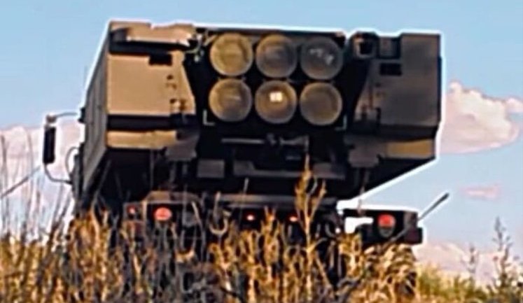 Українські захисники із HIMARS уразили позиції окупантів на Олександрівському напрямку. ВIДЕО
