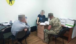 Офіцер нараховував військовим фіктивні бойові та забирав половину