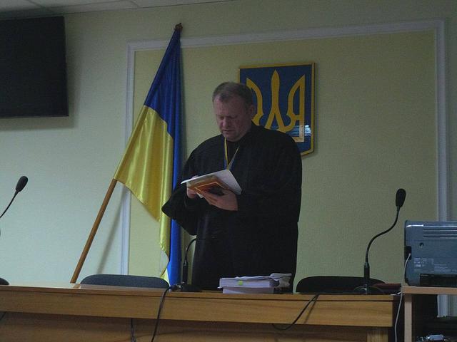 Court puts former Interior Ministry official Seredynskyi, charged with coordinating Berkut activities during Maidan events, under night home arrest 04 Court puts former Interior Ministry official Seredynskyi, charged with coordinating Berkut activities during Maidan events, under night home arrest 04