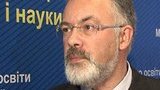 Табачник украинизировался и наградил противников двуязычия в Украине. ВИДЕО.