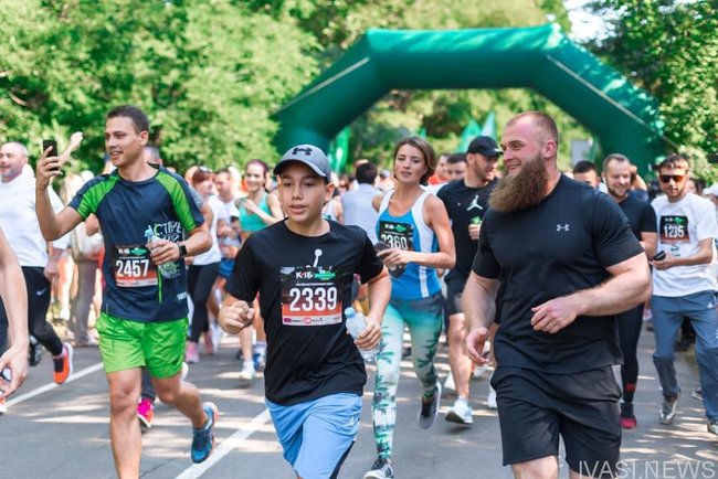 Знаю, что это хороший специалист, - депутат от СН не смог назвать фамилию премьера 02