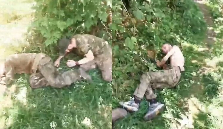 Російський командир проводить "бойове злагодження" малої штурмової групи: "Ну, че, у#бки будем родину защищать? #бало показал! Чего в штурм идти не хочешь?". ВIДЕО