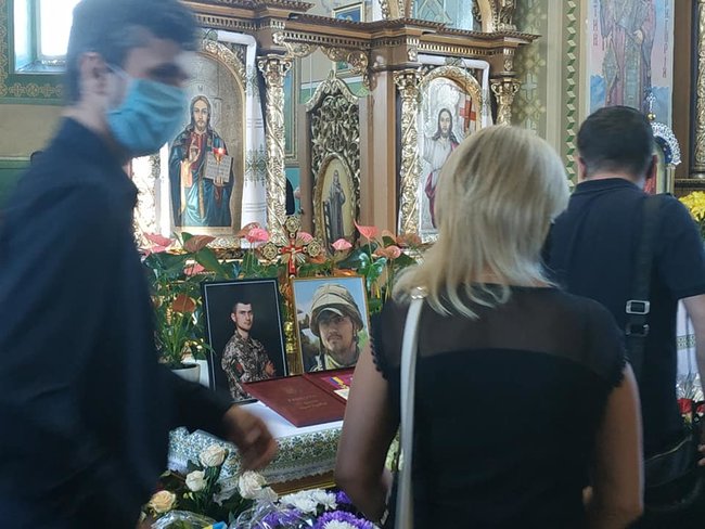 Із загиблим на Донбасі командиром 24-ї ОМБр Тарасом Матвіївим попрощалися в Жидачеві 09