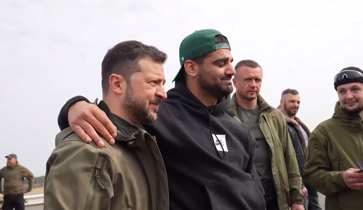 Зеленський прибув на Донеччину та заслухав доповідь про оборону Покровського напрямку (оновлено). ВIДЕО