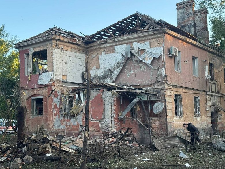 Russia attacked Dnipro: a fire broke out following the strike