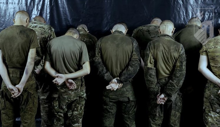 Українські захисники захопили у полон 17 російських загарбників у Добропіллі на Донеччині. ВIДЕО