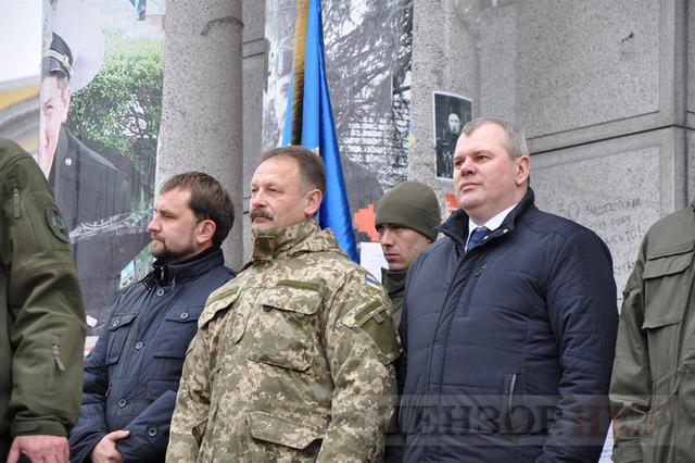 Ukrainian Volunteer Fighter Day celebrations held on Kyiv’s Maidan Nezalezhnosti 17 Ukrainian Volunteer Fighter Day celebrations held on Kyiv’s Maidan Nezalezhnosti 17