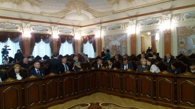 113 судей нового Верховного Суда приняли присягу 03