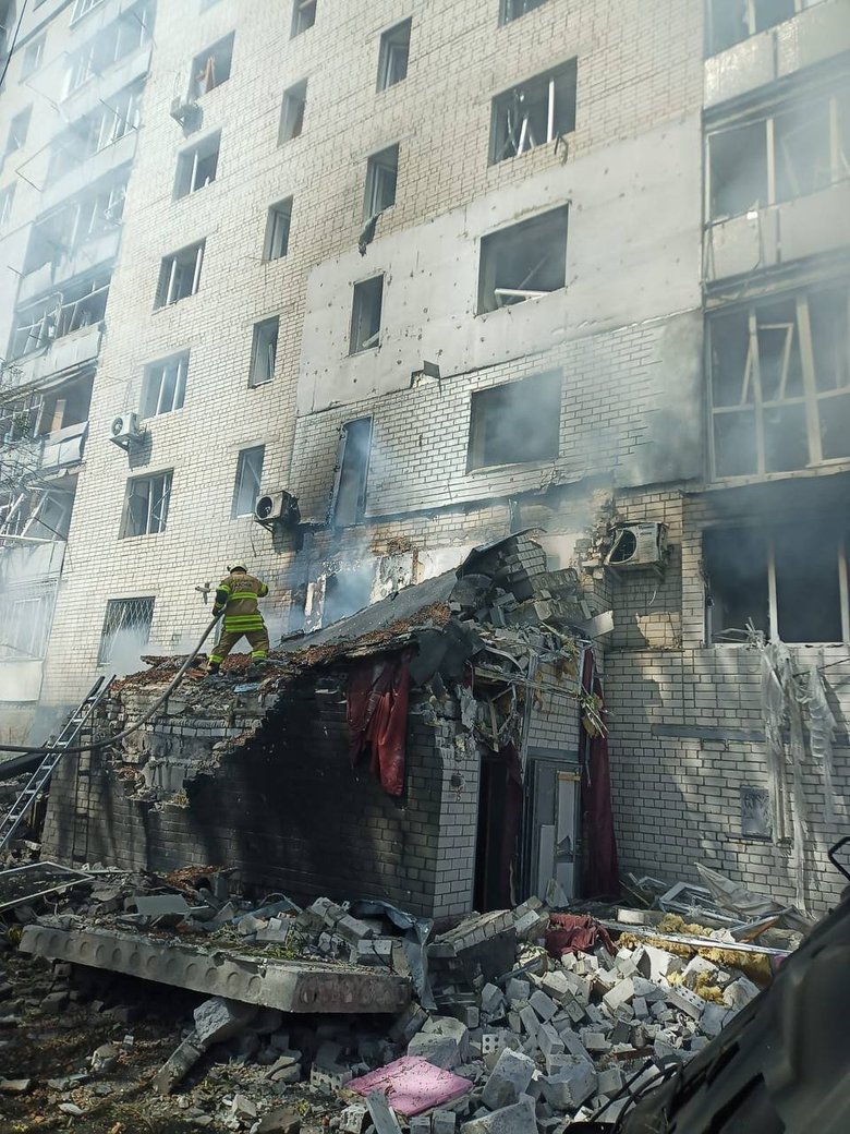 удар по будинку в Чернігові