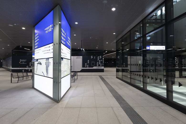 У Варшаві після ремонту відкрили один із найбільших вокзалів Польщі