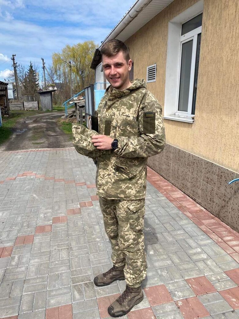 Командир 1-го батальйону 67-ої бригади Юрій Капустяк, позивний Капуста: З 1 липня наш підрозділ носитиме ім’я Героя України Дмитра Коцюбайла, друга Да Вінчі 06