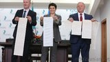 Центрвиборчком показав зразки бюлетенів для виборів у Раду. Надруковано вже 84%. ФОТОрепортаж