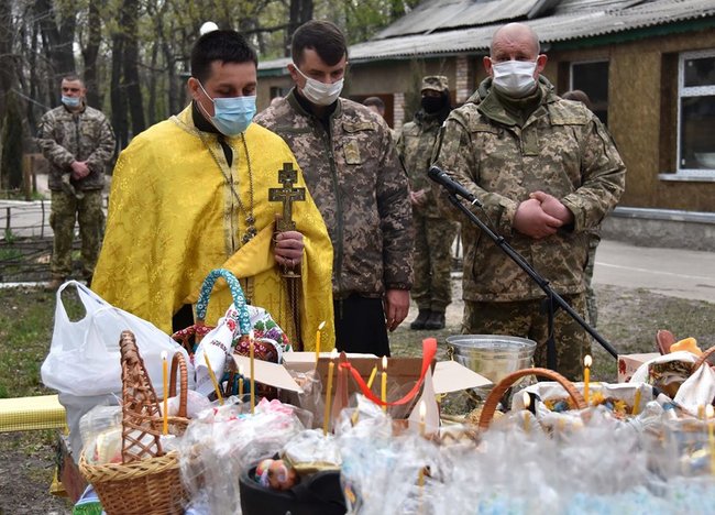 Празднование Пасхи военнослужащими в зоне проведения ООС 09