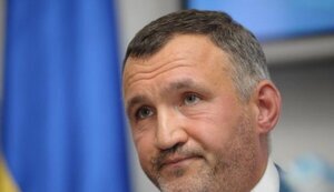 Арахамия просит ОПЗЖ заменить Кузьмина в ВСК по расследованию действий чиновников против суверенитета. ДОКУМЕНТ