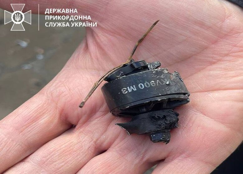 Border guards shoot down enemy FPV drones that attacked their positions 02