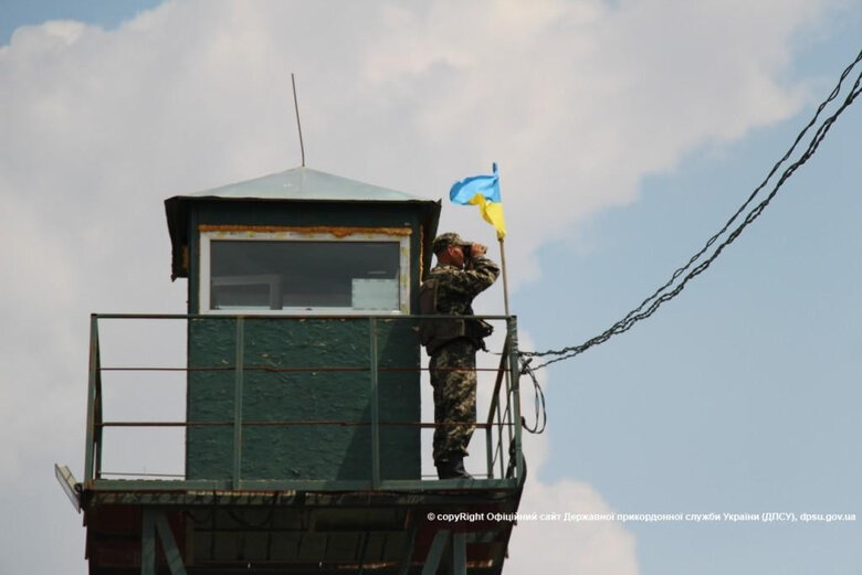 На Вінниччині чоловік намагався втекти до Молдови на акваскутері