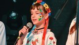 Волонтер Ксюша Киевская просит помочь в лечении 11-летней девочке, получившей ранения и потерявшей маму во время обстрела на Донбассе
