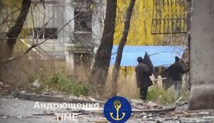 Looting is unofficially allowed in Mariupol, - Andriushchenko. PHOTOS