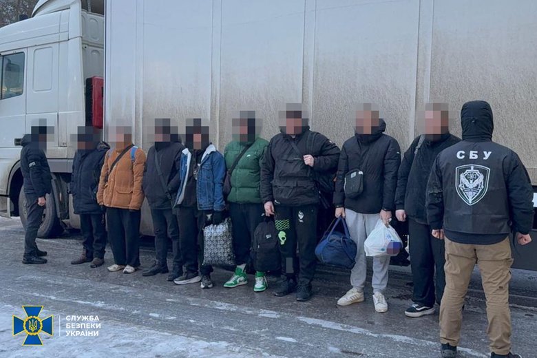 Викрито ще 9 ухилянтських схем