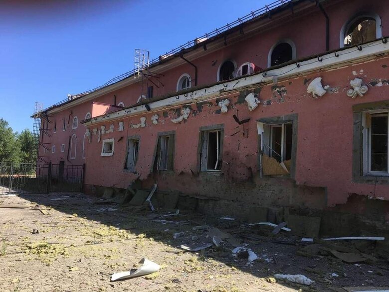 Россияне пытаются блокировать Лисичанск. Они ведут штурмовые действия вблизи нефтеперерабатывающего завода, - Гайдай 06
