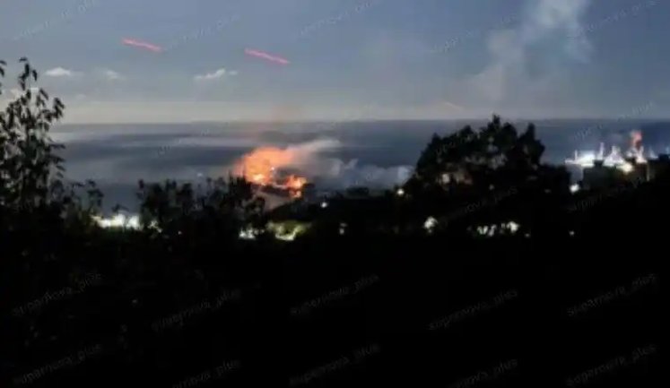 В момент удара Сил обороны по нефтетерминалу в Туапсе в порту находилось не менее трех судов, - Плетенчук