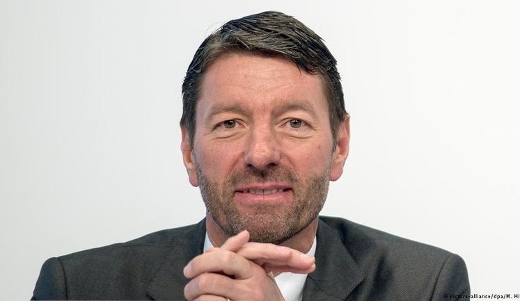 Глава Adidas Рорштед призвал ЕС улучшить отношения с Россией