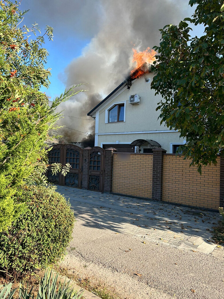 Последствия вражеских обстрелов Херсонщины: повреждены заводы, медучреждение, детский сад, церковь, есть погибшие и раненые 05