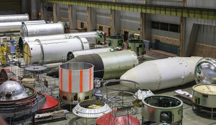 Рада продовжила ще на рік заборону на арешт рахунків і стягнення боргів "Південмашу"