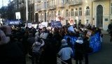 Студенты пришли под окна к Януковичу. ФОТО