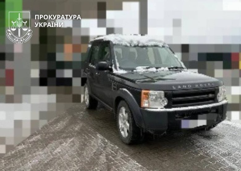 Гуманітарні авто з Польщі замість фронту потрапляли на продаж у Києві