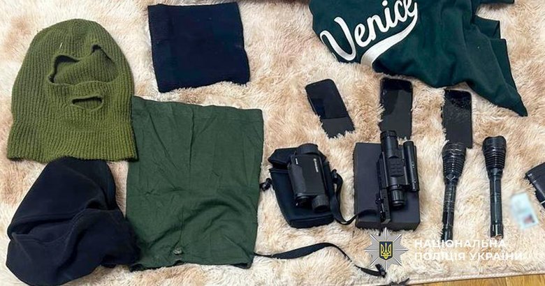 Нацполіція ліквідувала канал незаконного виїзду за кордон на Буковині