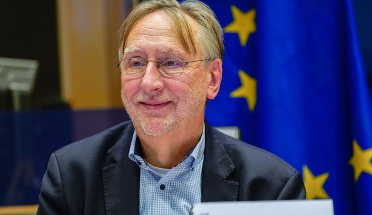 В Европарламенте отреагировали на новые пошлины Трампа: "Пока ЕС выполняет свои обязательства, США продолжают их нарушать"