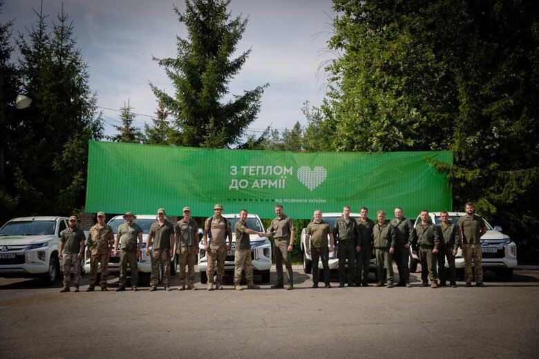 ДП Ліси України передало військовим чергову партію техніки на більш ніж 24 млн грн 03