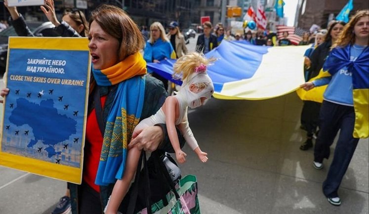 Американские матери вышли на марш в поддержку Украины. ФОТО