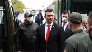 "Слуга народа" Тищенко, не дожидаясь окончания конкурса, уже назначил своего начальника таможни на Закарпатье - Александра Костина, - журналист Плинский