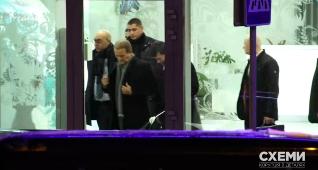 Медведчук смог вернуться в политику благодаря нефтяному бизнесу в РФ и связям с украинскими властями, - СМИ 03