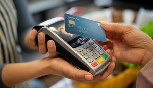 Прогрес у детінізації економіки: виторг через касові апарати у березні зріс на майже чверть