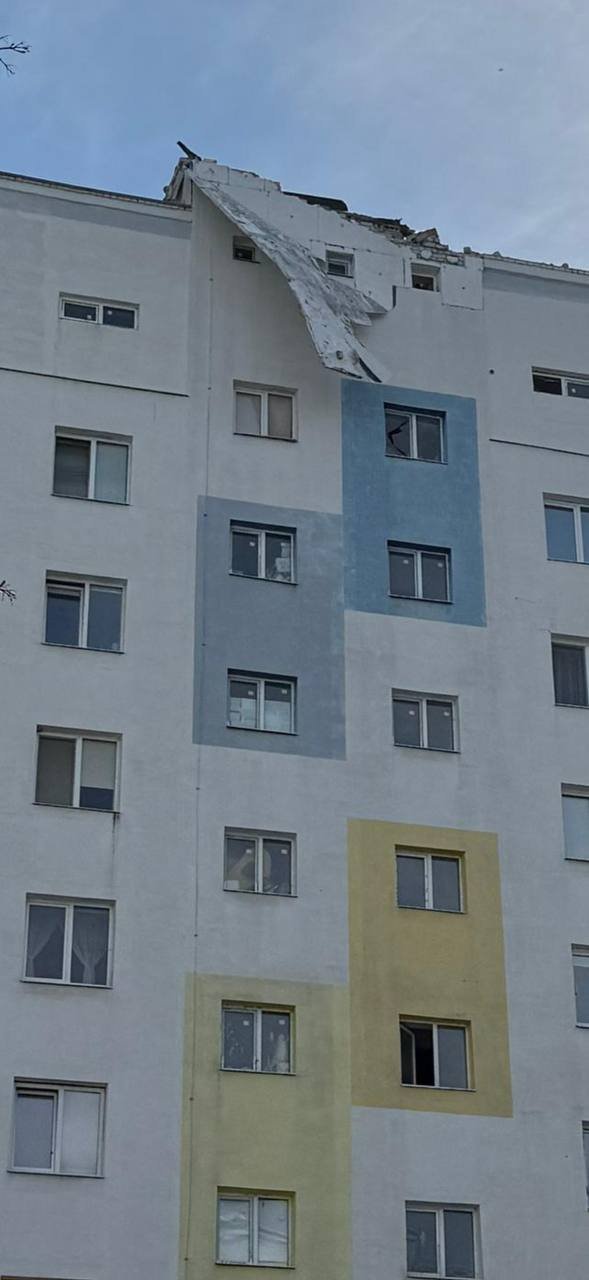 РФ атакувала зупинку громадського транспорту в Харкові