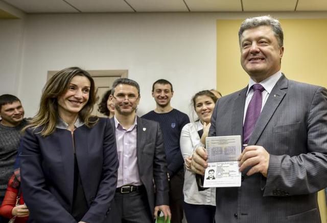 порошенко паспорт биометрический