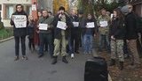 "Война на востоке началась с враждебной агитации", - военные и активисты под СНБО требовали закрытия каналов Newsone и "112 Украина". ВИДЕО+ФОТОрепортаж