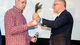 "За отвагу и несокрушимость": Сенцов получил в Варшаве специальную награду Польской киноакадемии. ФОТОрепортаж
