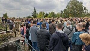 В Каменском простились с шестью защитниками Украины, погибшими на Донбассе. ФОТОрепортаж