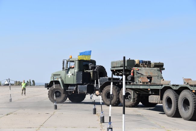В зоне ООС впервые прошли соревнования военных водителей 05