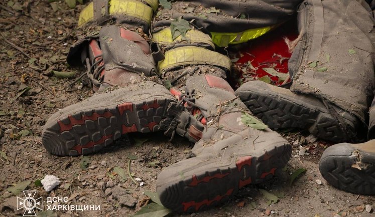 Повторний удар РФ по Харкову: загинули 5 рятувальників, є поранені